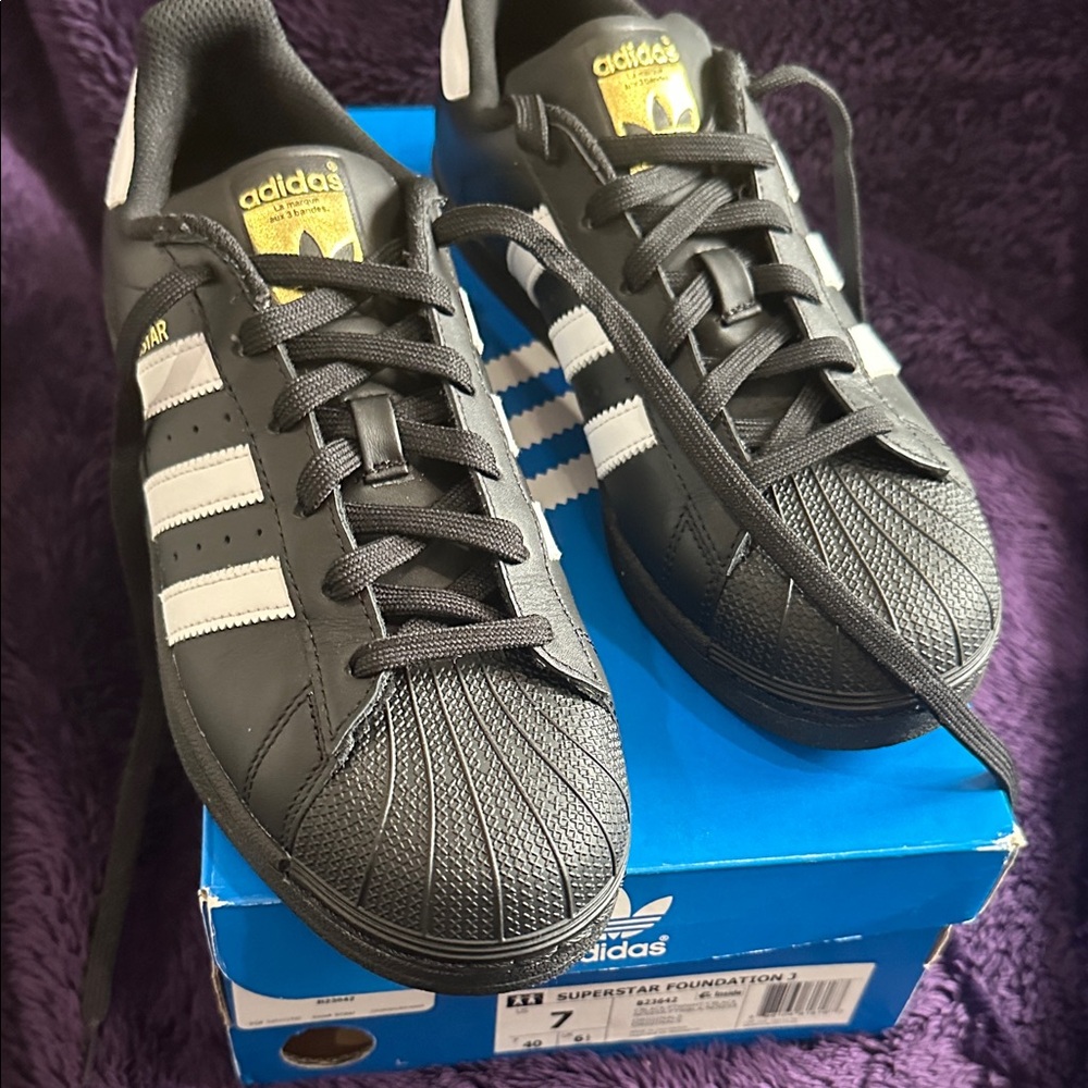 Adidas Superstar Foundation J in Black and White